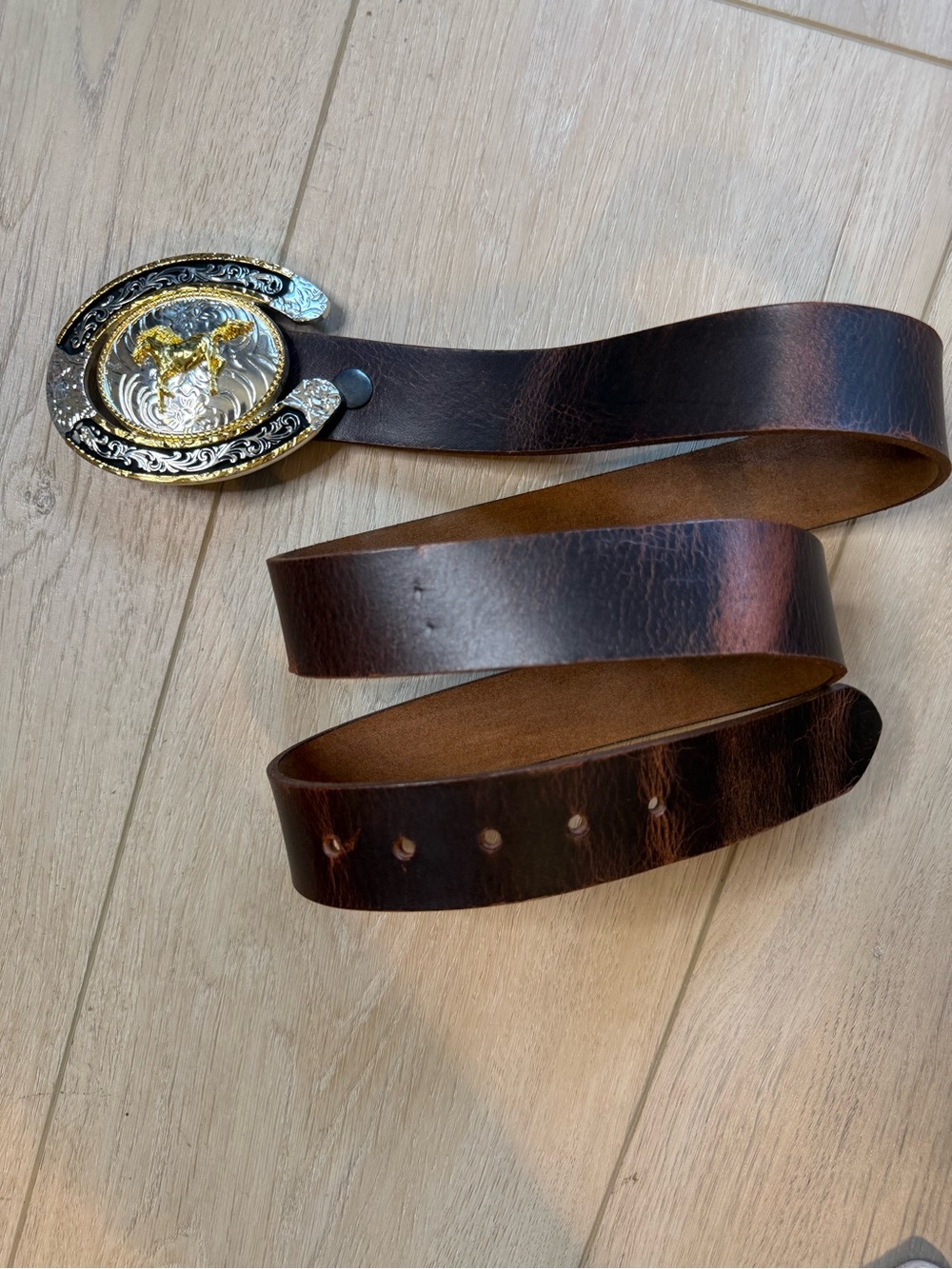 Vintage Men’s Cowboy Western Brown Leather Belt Gold & Silver Horse Buckle Sz 44